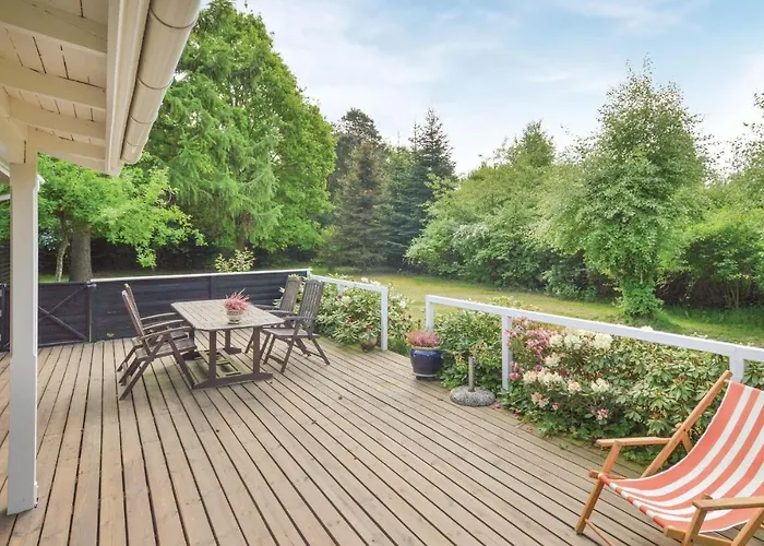 Two-bedroom In Holiday home *